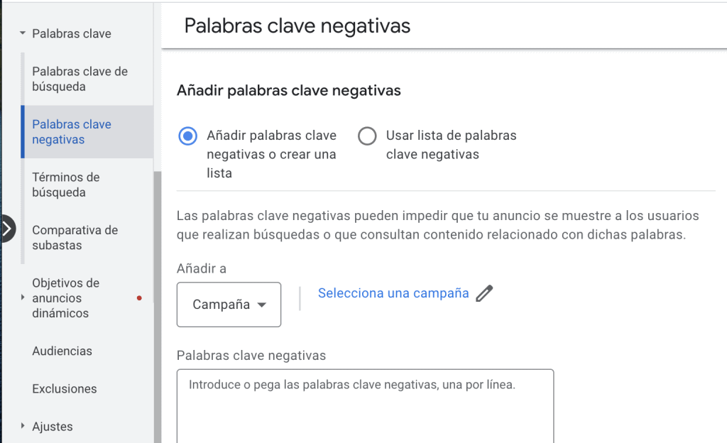 Puedes crear una lista de palabras clave negativas o utilizar una que ya utilizases antes